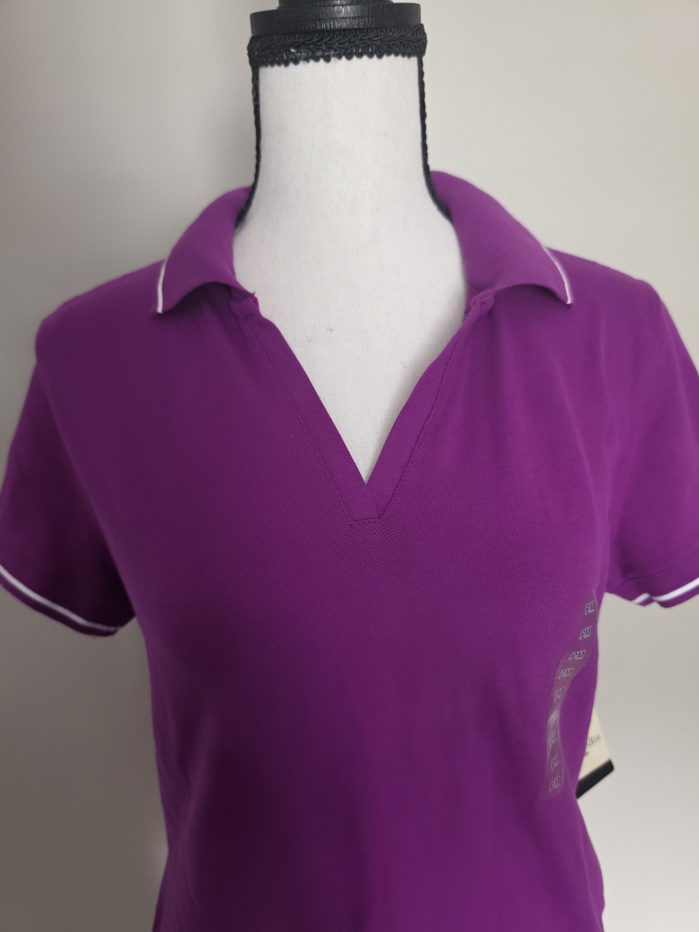 St. John's Bay Women's Purple Solid Knit Collared Short Sleeve Polo Petite M - Picture 3 of 5